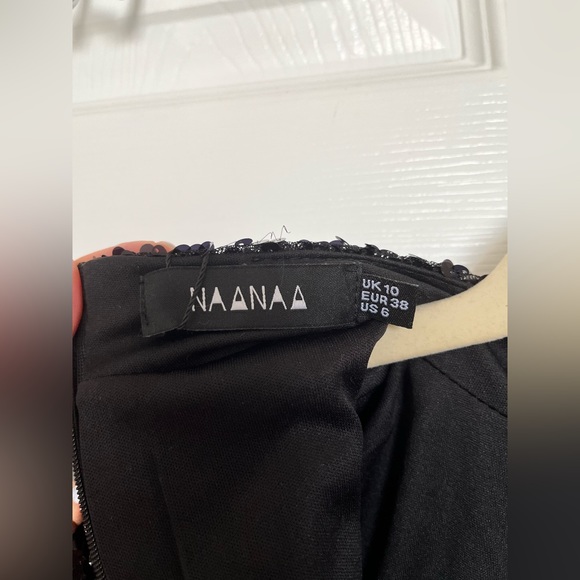 BRAND NEW NAANAA (ASOS) SEQUIN DRESS (SIZE 6) - Picture 4 of 5